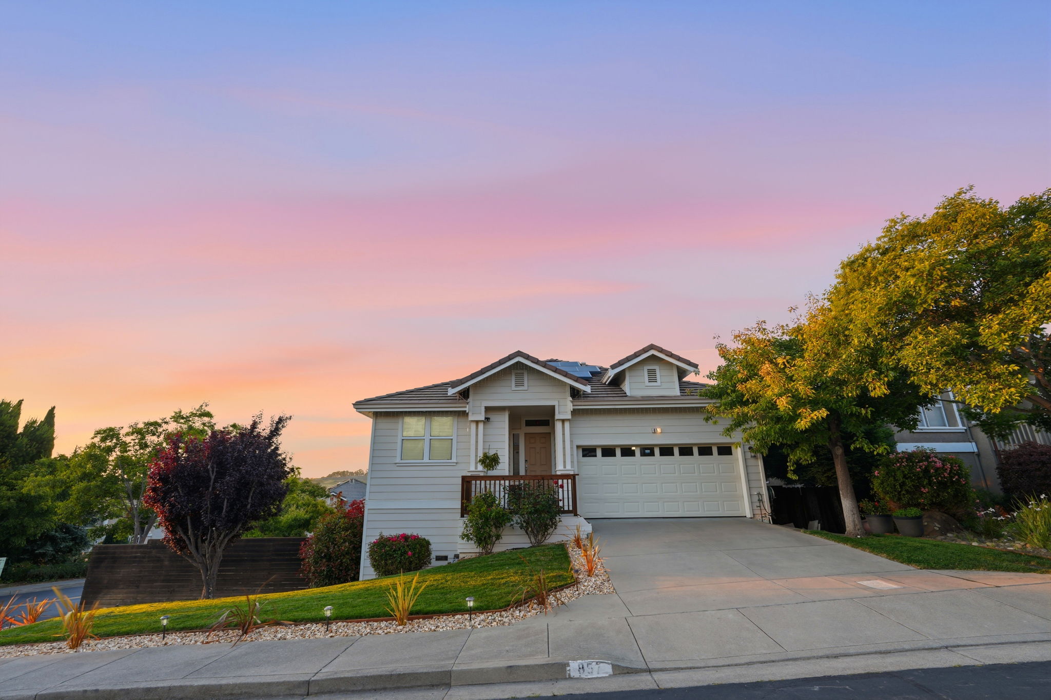 001_F8_TWILIGHT_857 Bridgeway Cir