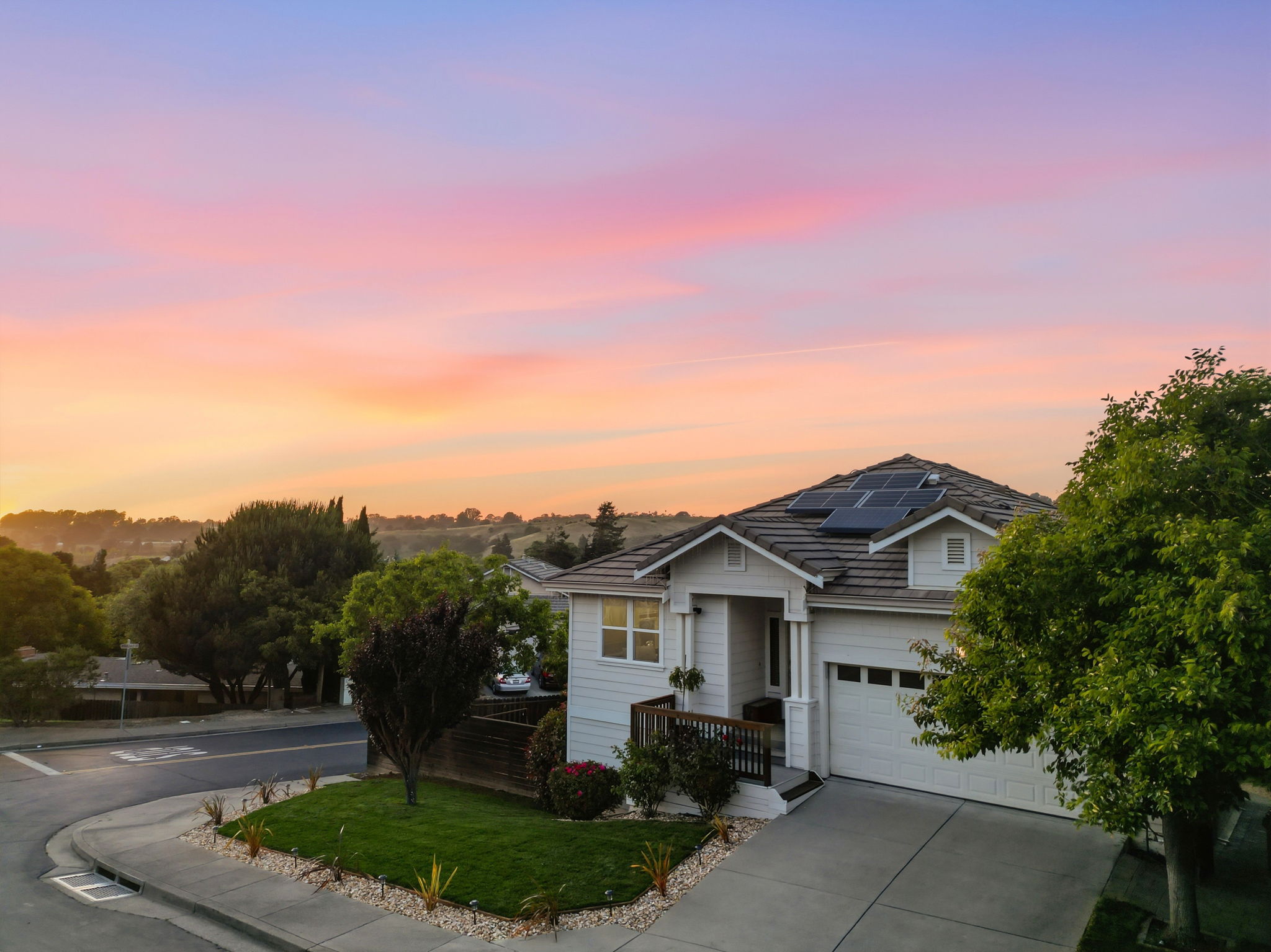 023_F8_TWILIGHT_857 Bridgeway Cir
