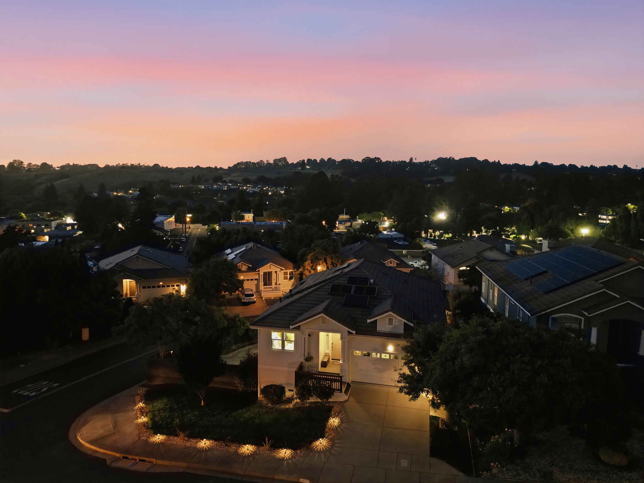 033_F8_TWILIGHT_857 Bridgeway Cir