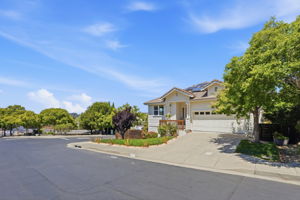 002_F8_857 Bridgeway Cir