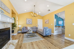 007_F8_857 Bridgeway Cir