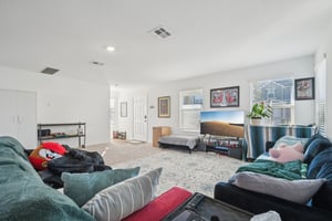 Powell St-S0702-007.jpg