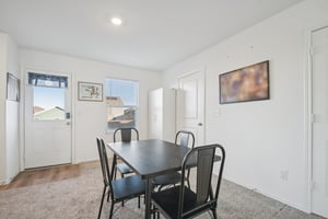 Powell St-S0702-008.jpg