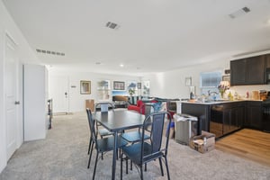 Powell St-S0702-009.jpg