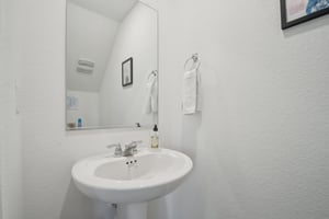 Powell St-S0702-014.jpg