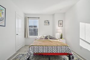 Powell St-S0702-016.jpg