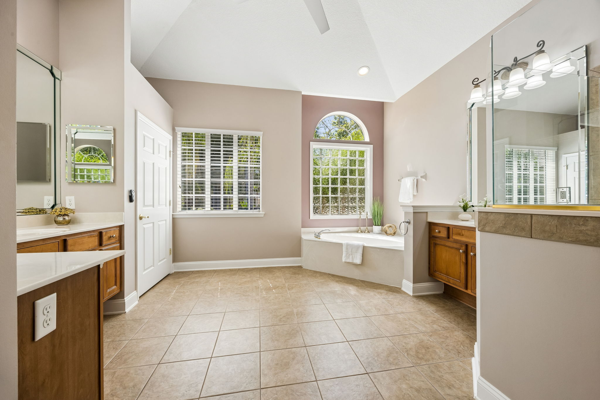 … all finished with a layout that gives the suite room to spread out and settle in.