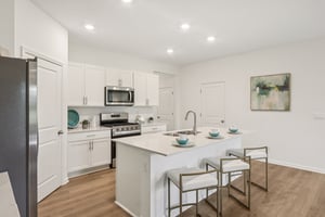 Denney St-S0107-018.jpg