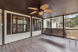 Screened-in Porch