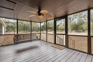 Screened-in Porch