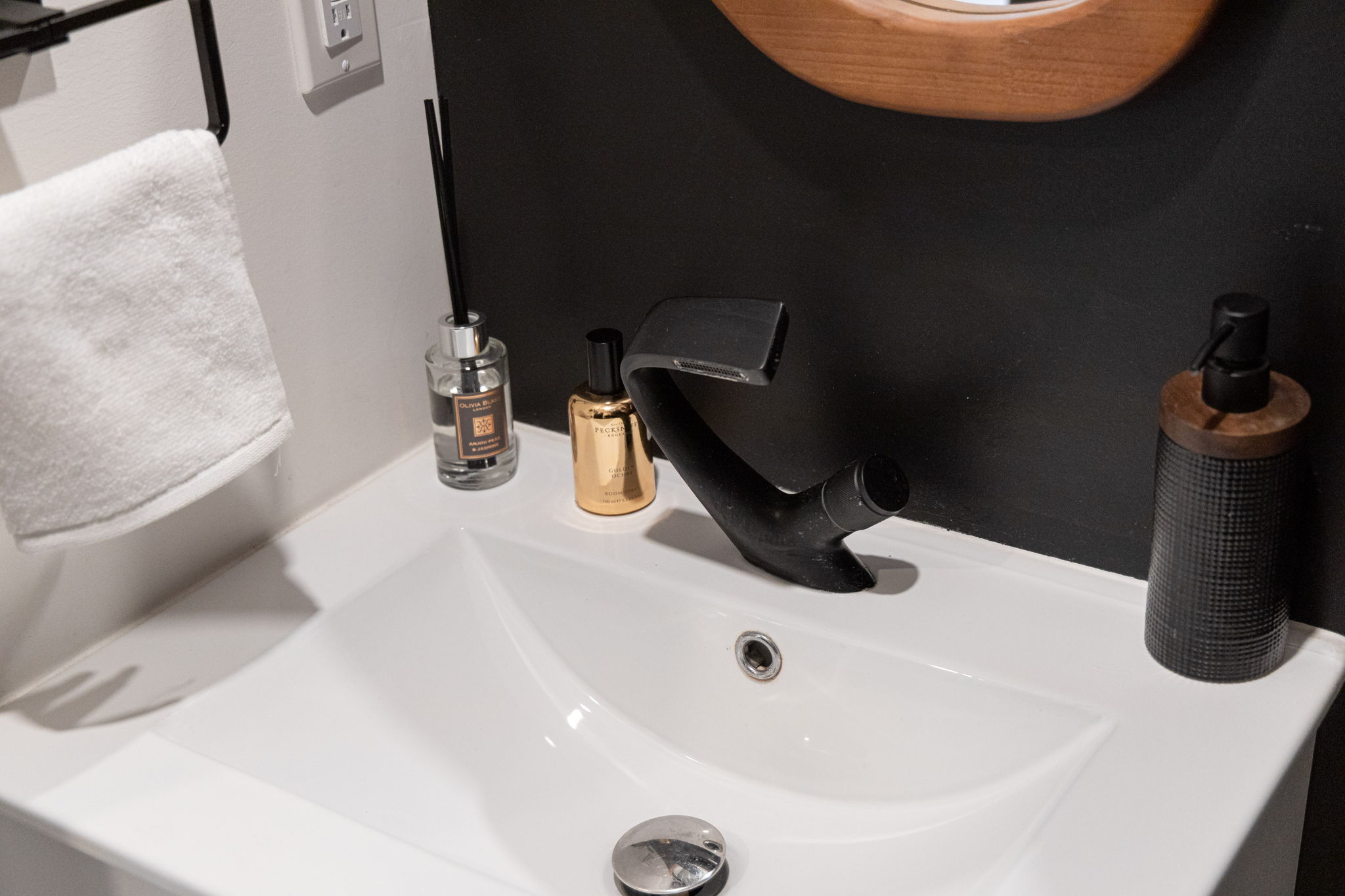 Toronto property showcase — delivered property photograph 40