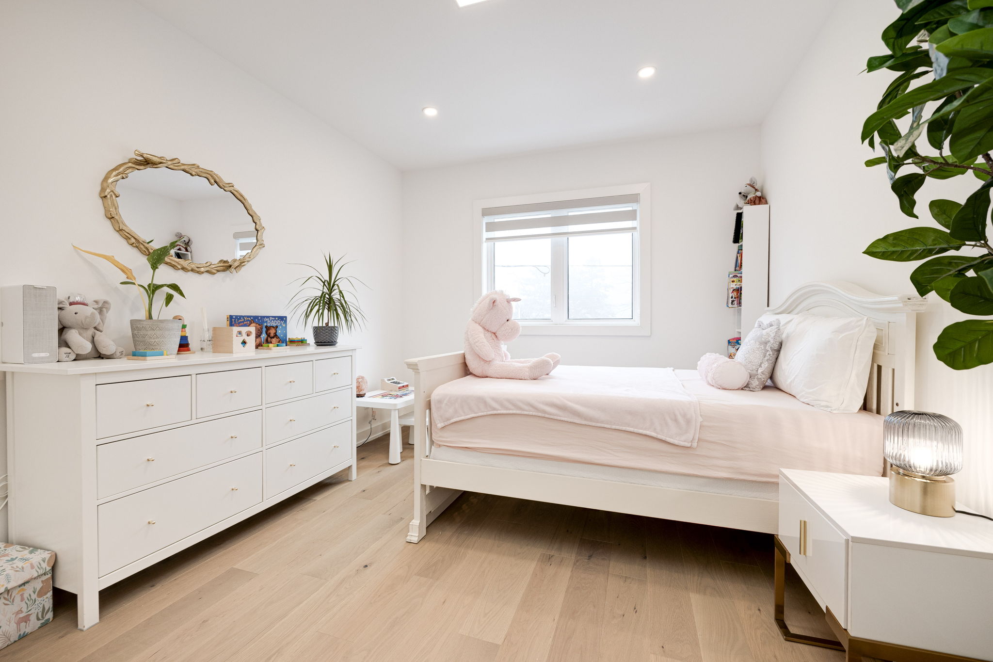 Toronto property showcase — delivered property photograph 19