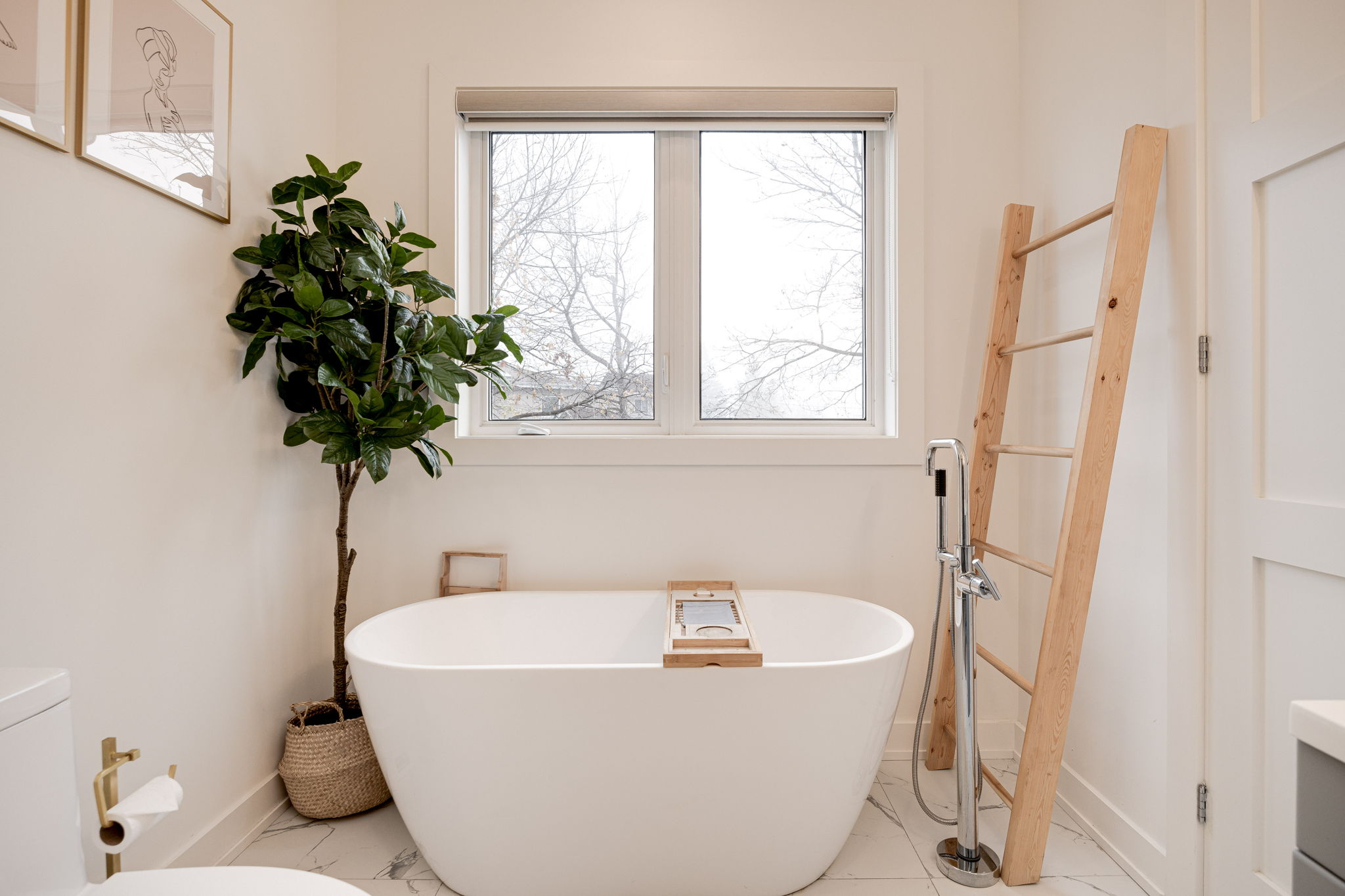 Toronto property showcase — delivered property photograph 29