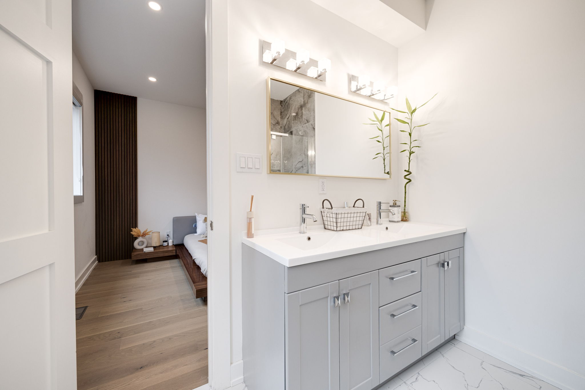 Toronto property showcase — delivered property photograph 28