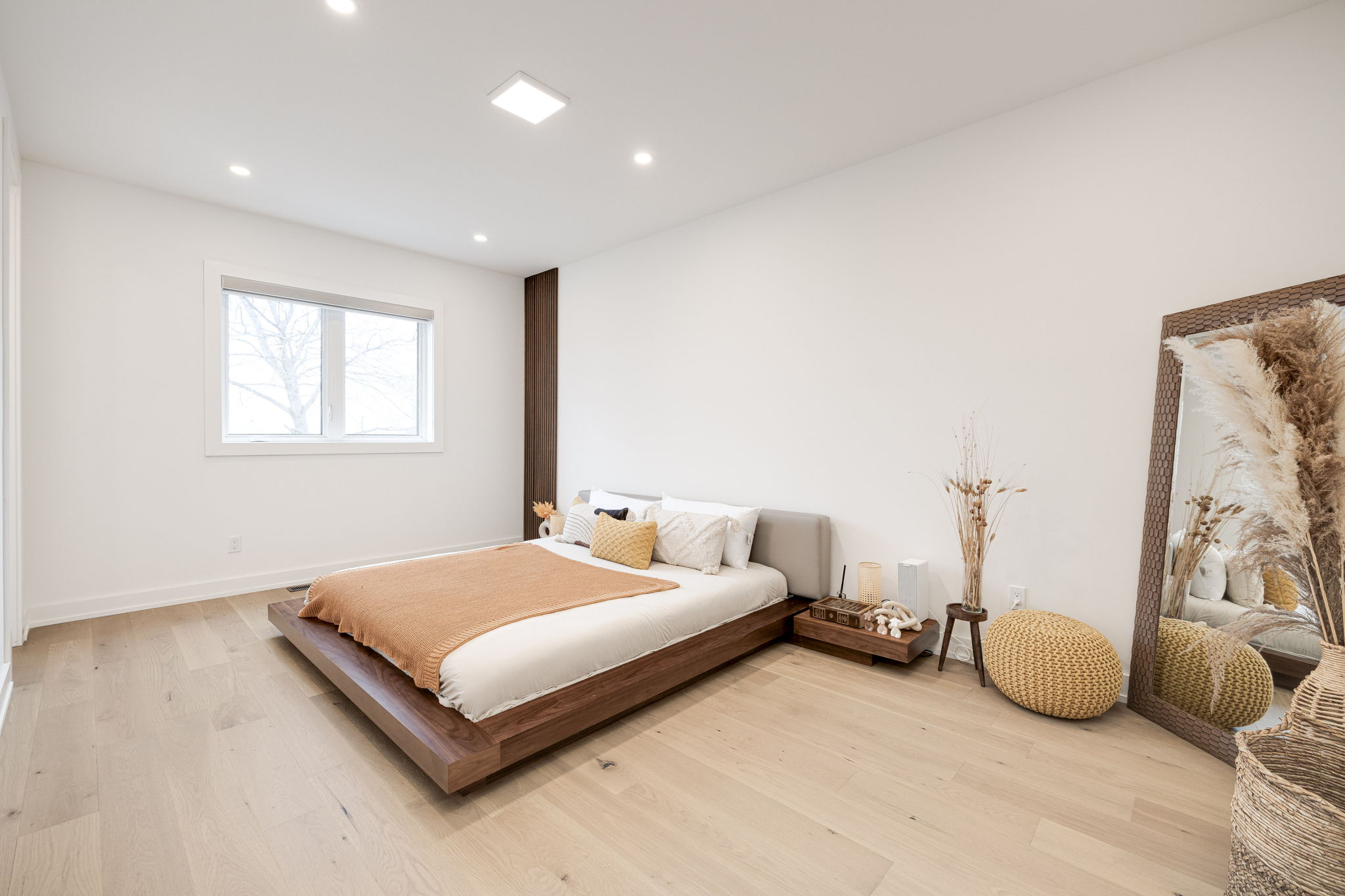 Toronto property showcase — delivered property photograph 25