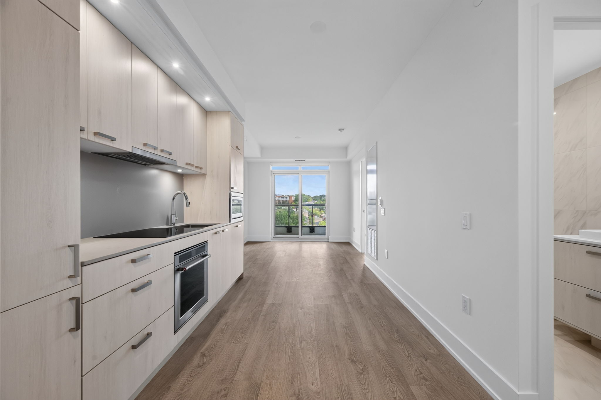 858 Dupont St 620 Toronto, ON M6G 0C1