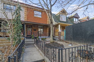 858 Manning Ave