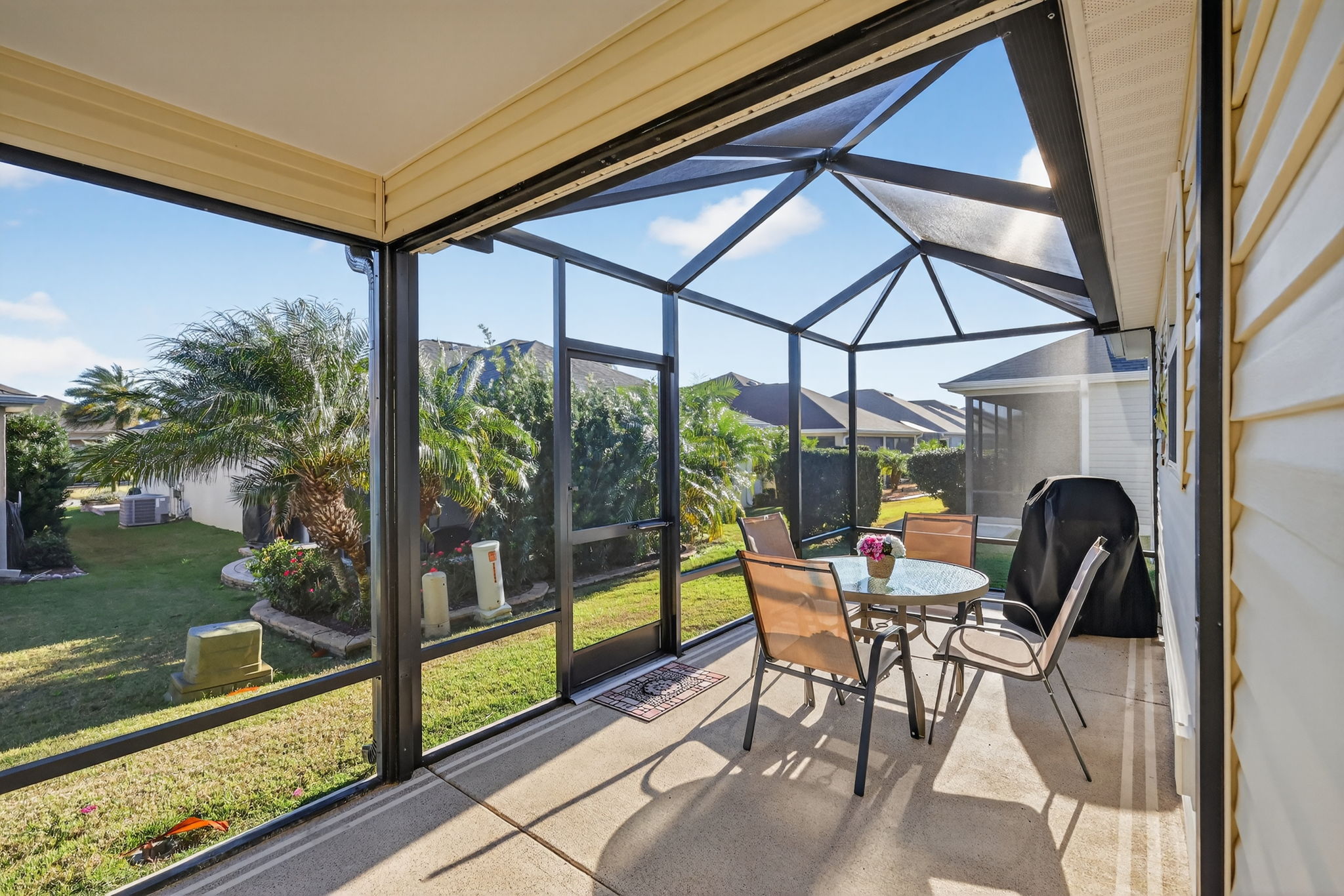 Lanai with Extended Birdcage