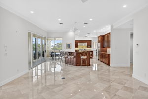 Breakfast Bar 1 of 2