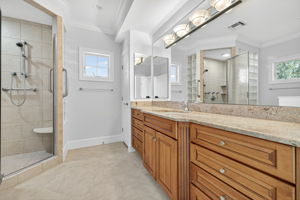 Guest Bathroom 2