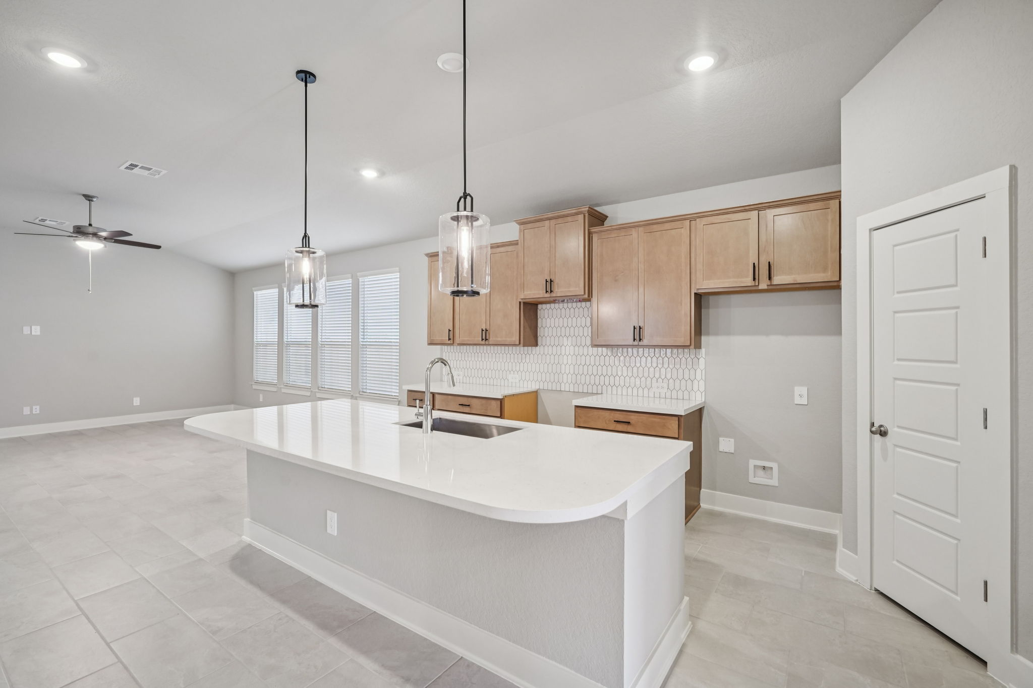 San Antonio - Estancia Ranch- 859 Shatterhand Blvd San Antonio TX 78260-012