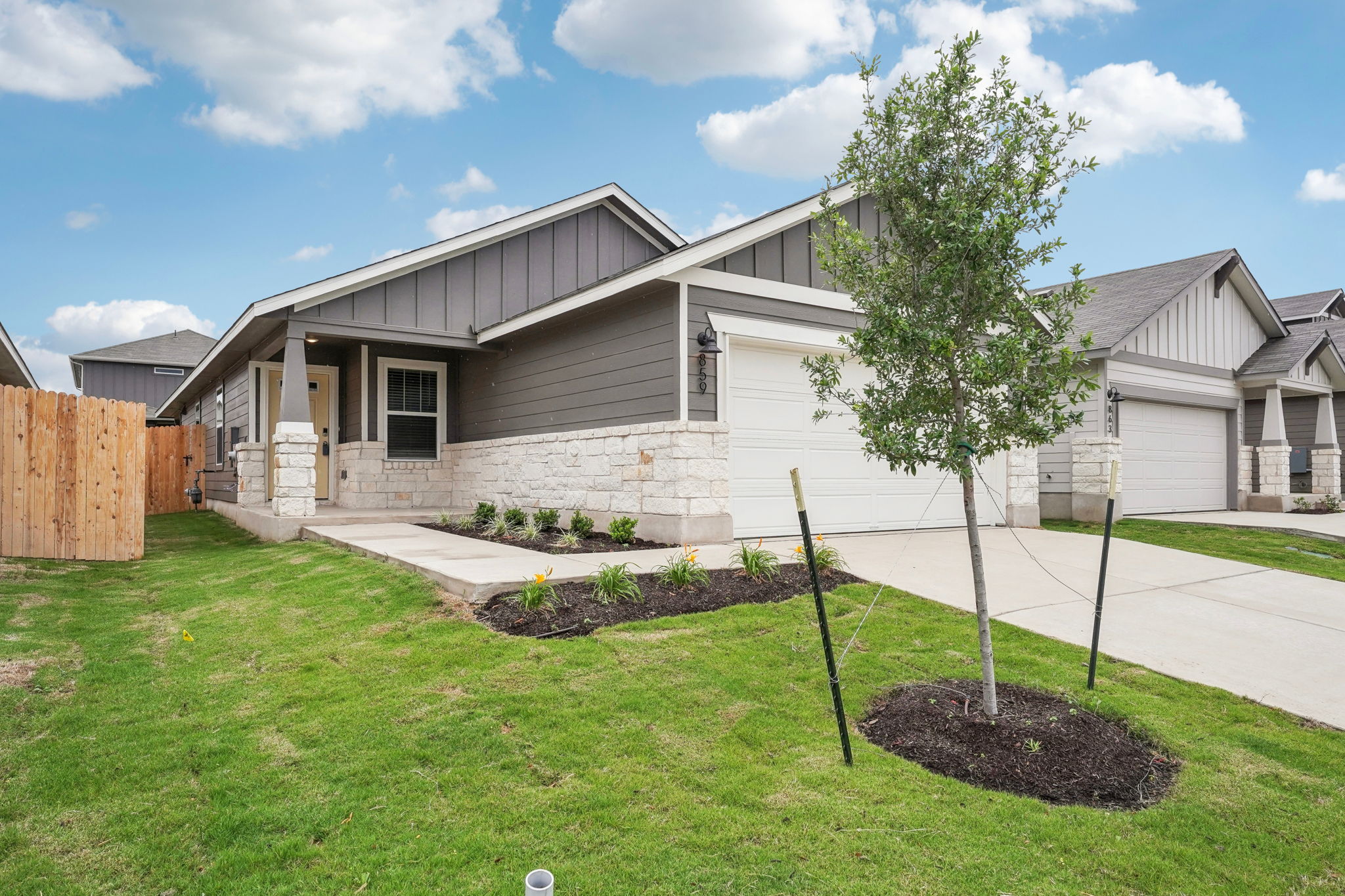 Austin - Americana Collection - 859 Sungrove Trl Andice TX 78628 - 002
