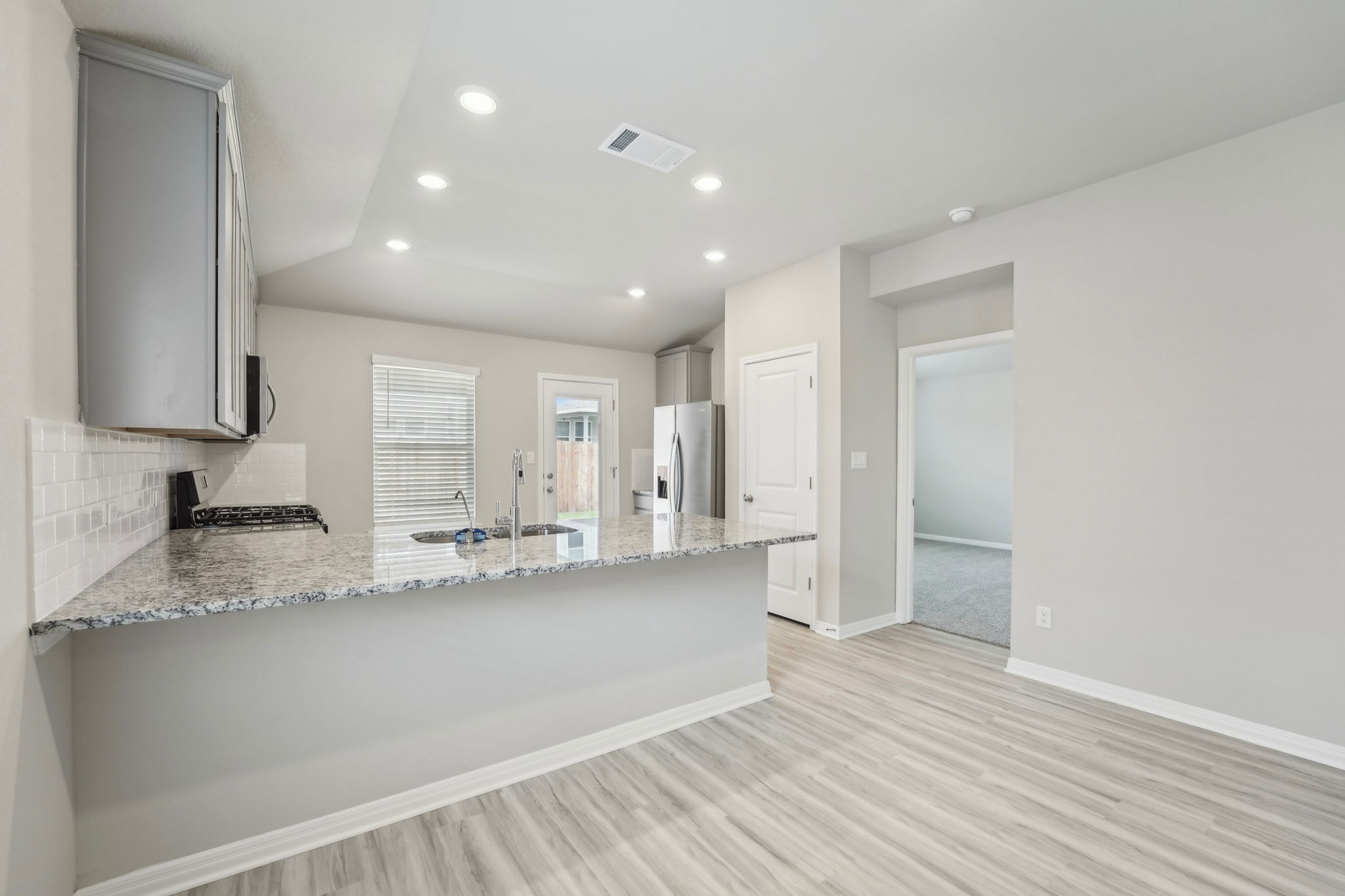 Austin - Americana Collection - 859 Sungrove Trl Andice TX 78628 - 010