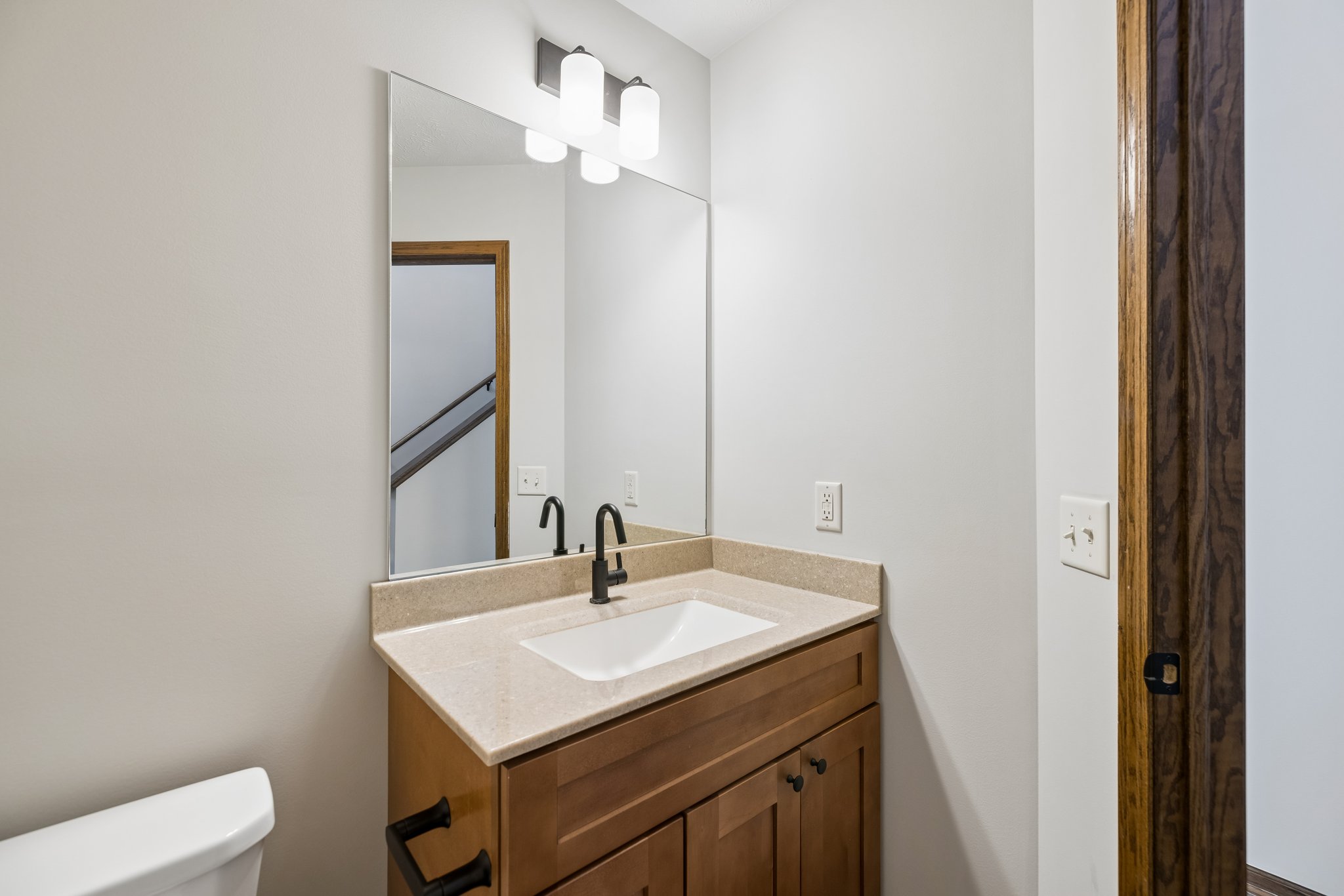 8380 - 859 W Desert Vis Dr_015.jpg