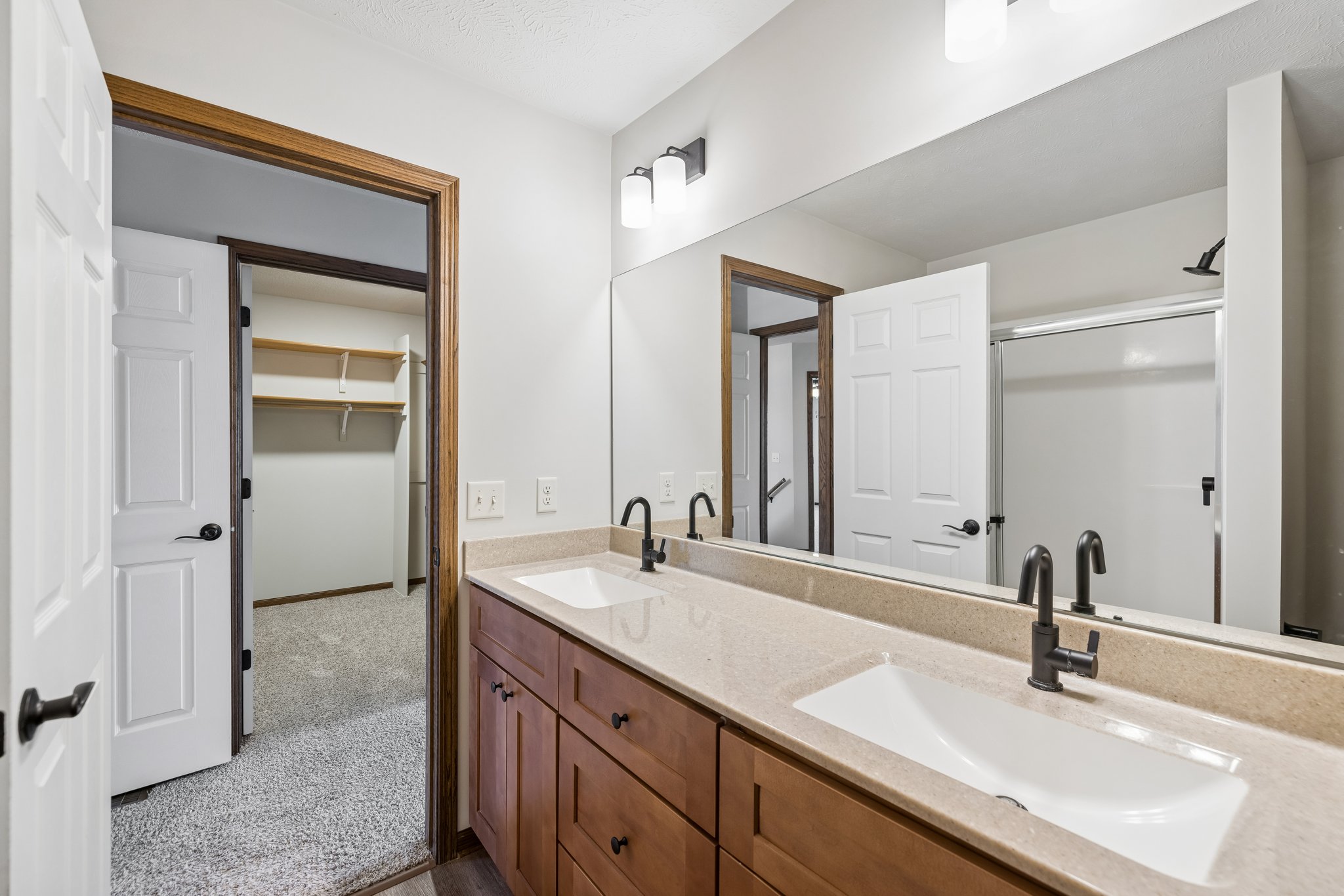 8380 - 859 W Desert Vis Dr_018.jpg