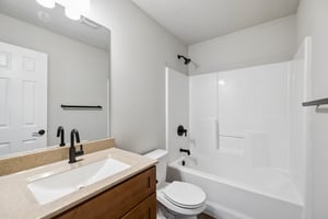 8380 - 859 W Desert Vis Dr_016.jpg