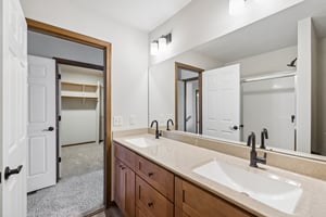 8380 - 859 W Desert Vis Dr_018.jpg