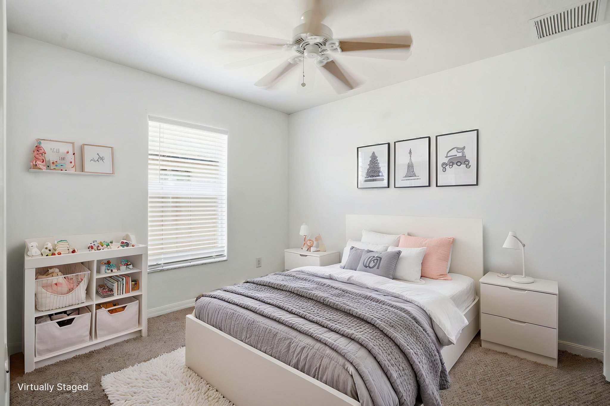 020_DSC02002 virtually staged.jpeg