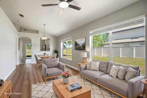 007_DSC01966 virtually staged.jpeg