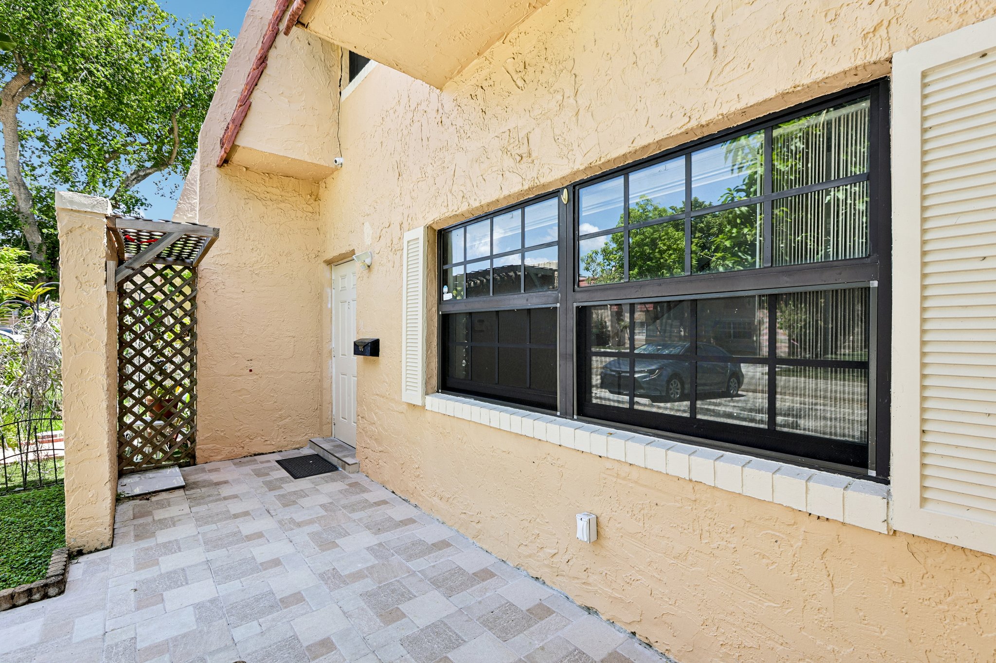 Ann Lee Ln-S1706-005.jpg