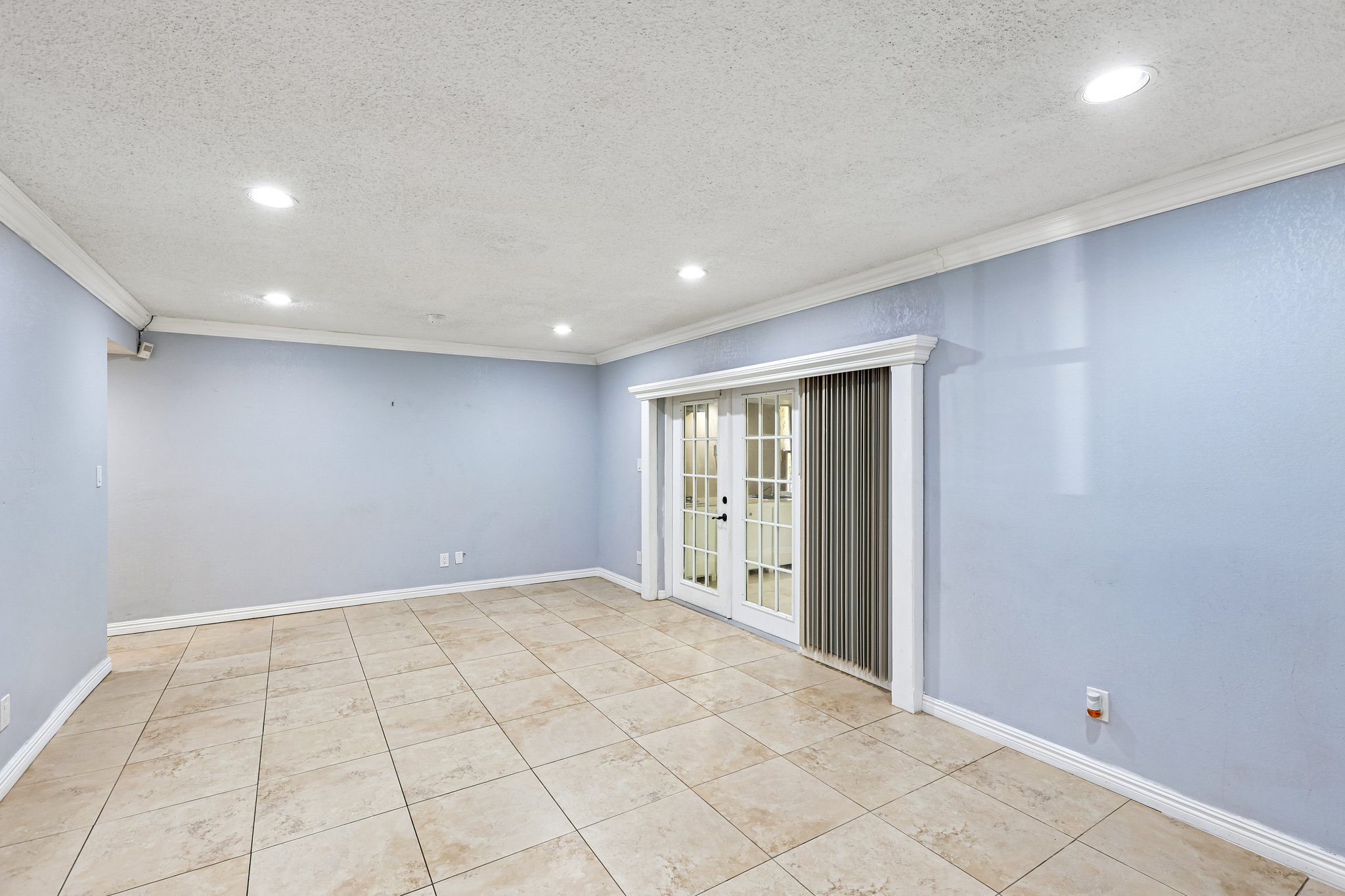 Ann Lee Ln-S1706-013.jpg