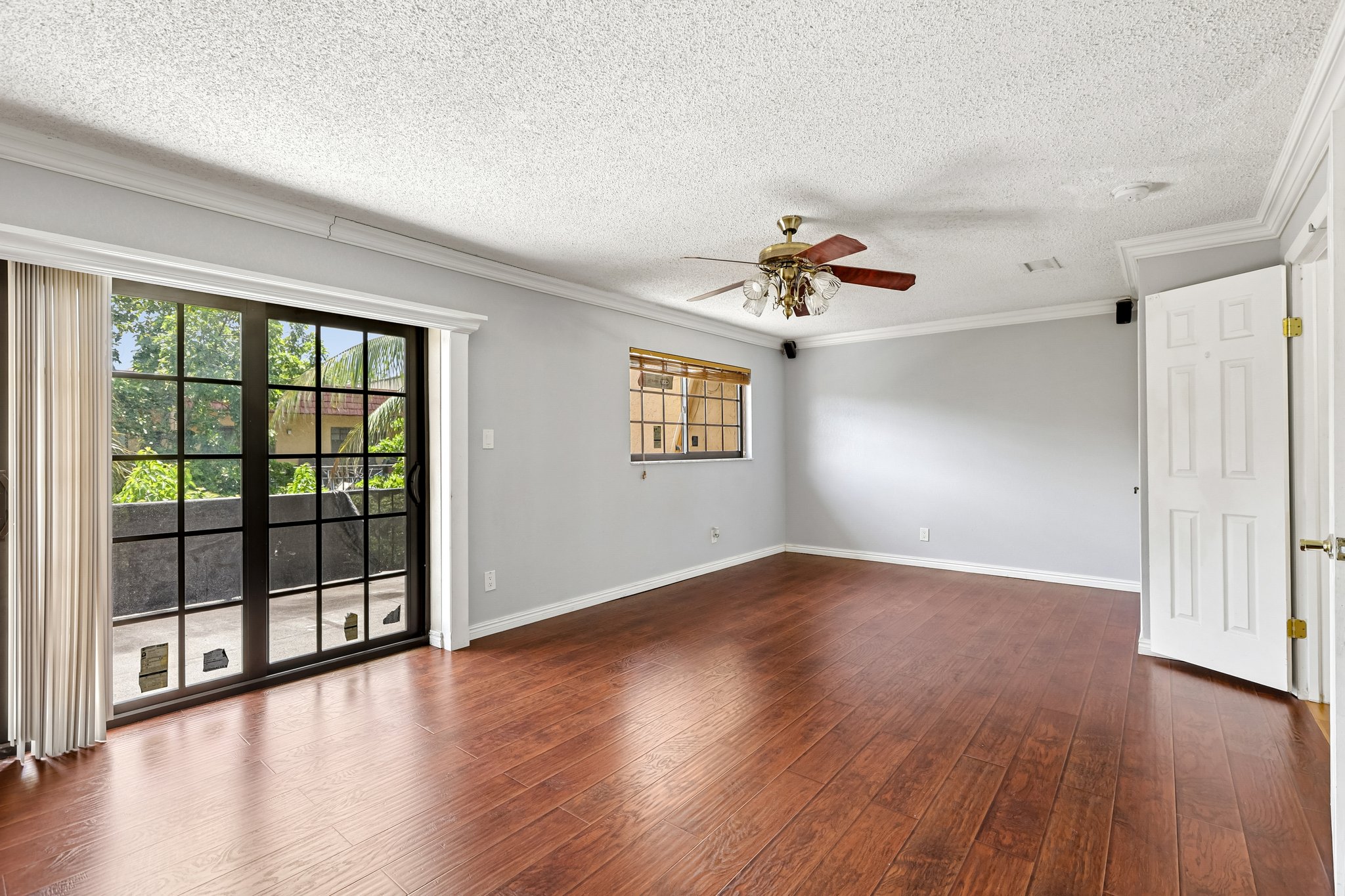 Ann Lee Ln-S1706-031.jpg