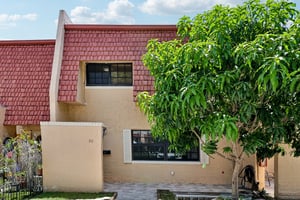 Ann Lee Ln-S1706-003.jpg