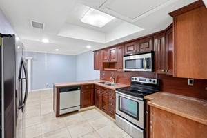 Ann Lee Ln-S1706-019.jpg