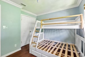 Ann Lee Ln-S1706-038.jpg