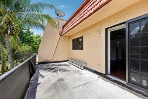 Ann Lee Ln-S1706-049.jpg
