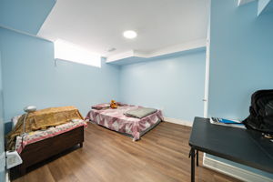  Photo 37