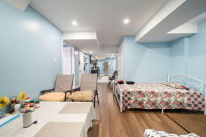  Photo 36