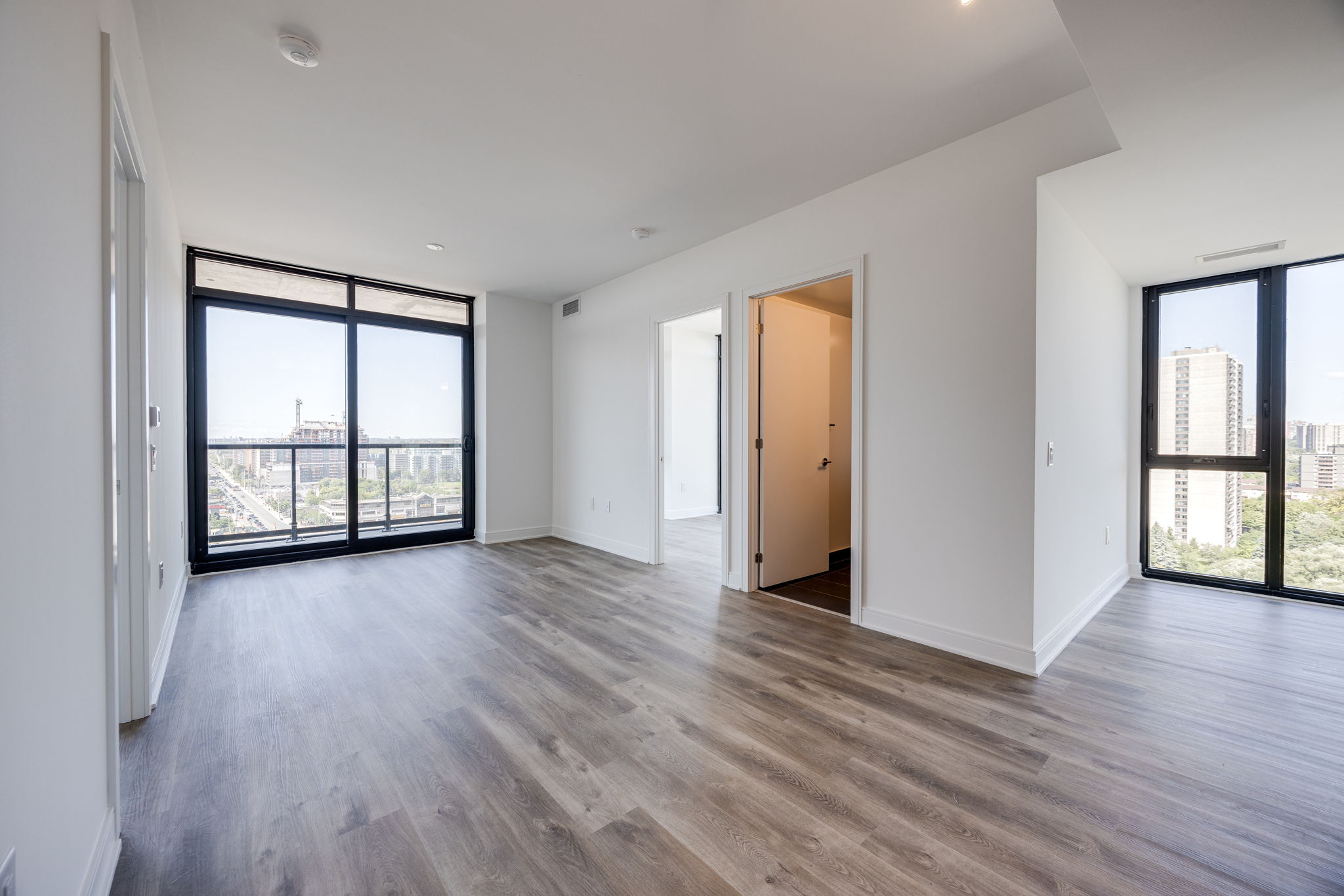 Mississauga property showcase — delivered property photograph 13