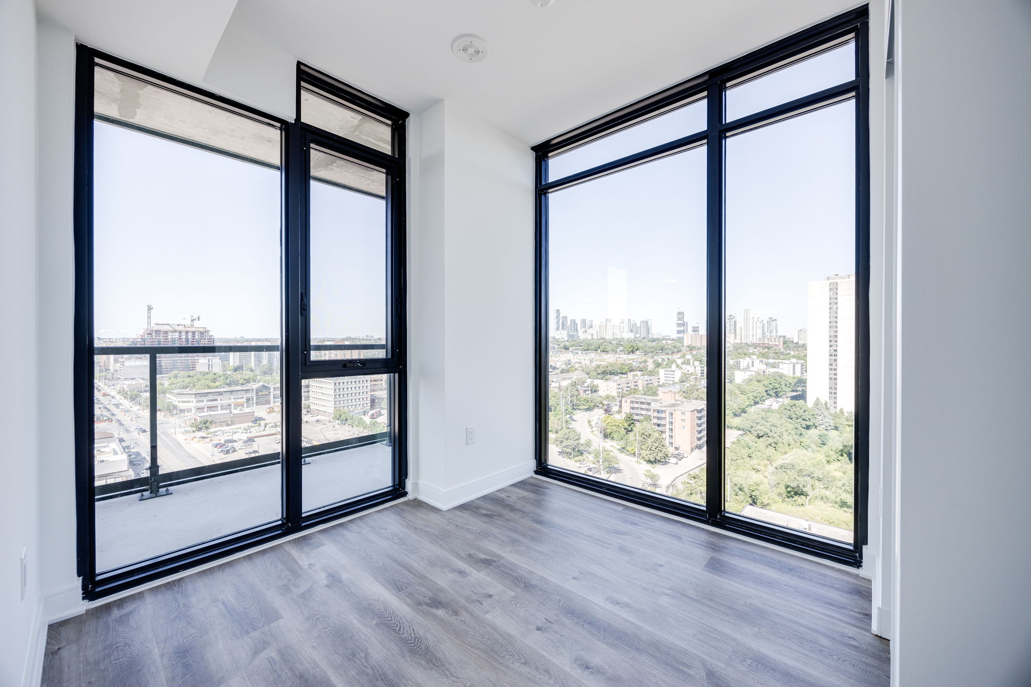 Mississauga property showcase — delivered property photograph 23