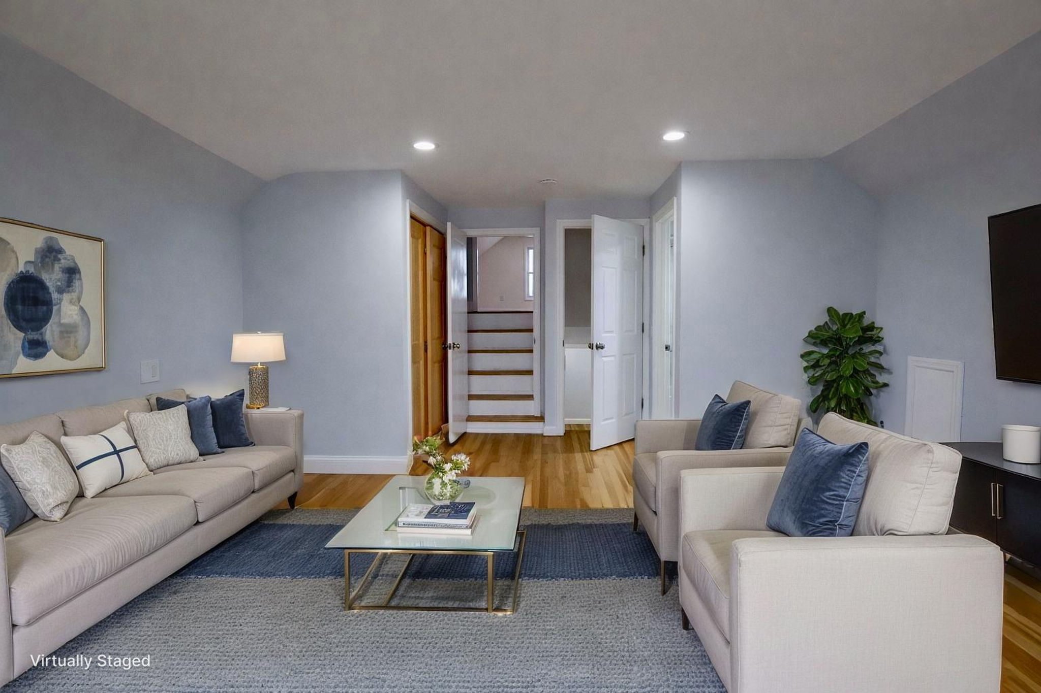 4ABEAA11-91EA-407C-AD2E-6913AC2882B6 virtually staged.jpeg