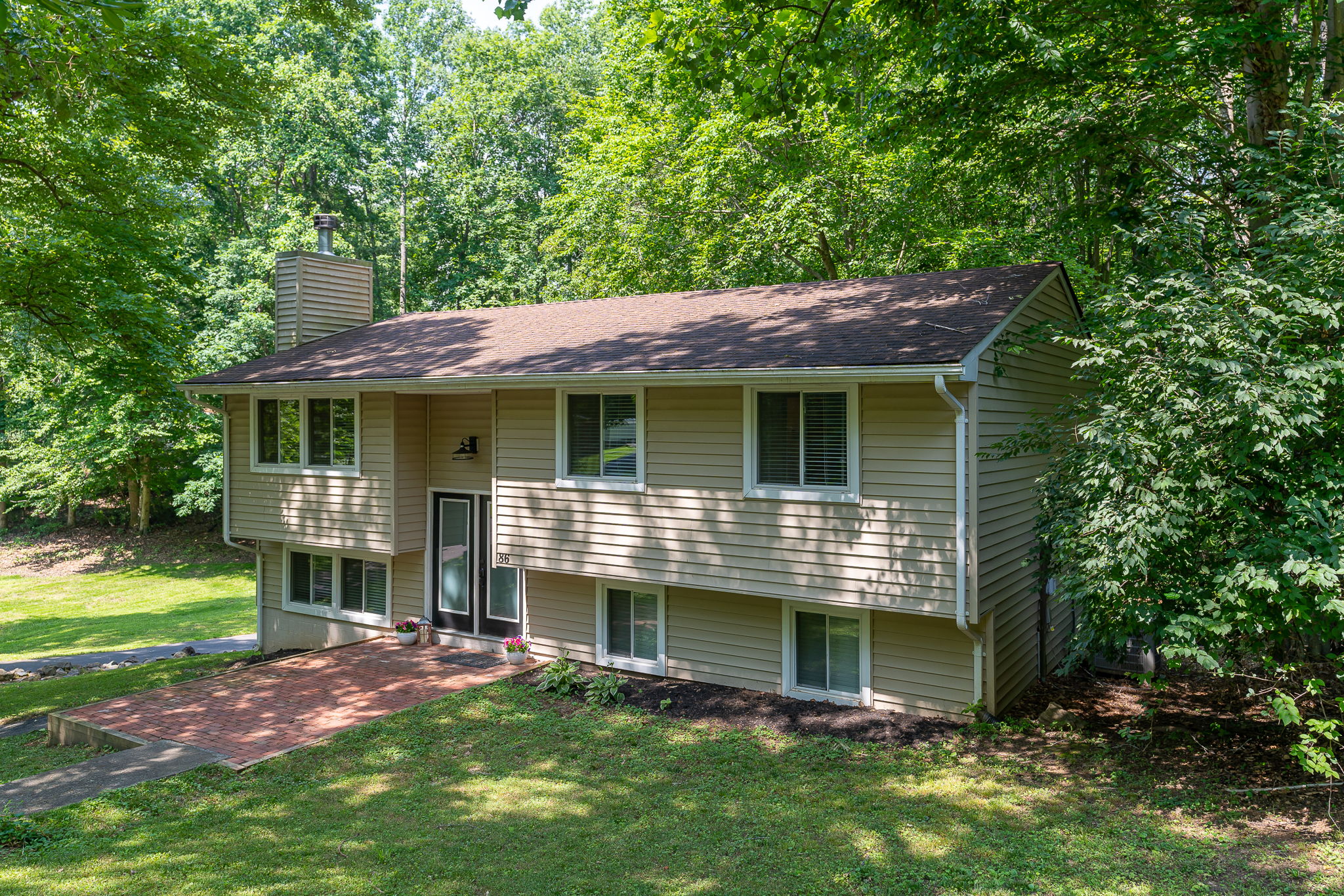  86 Lumber Ln, Barboursville, VA 22923, US Photo 3