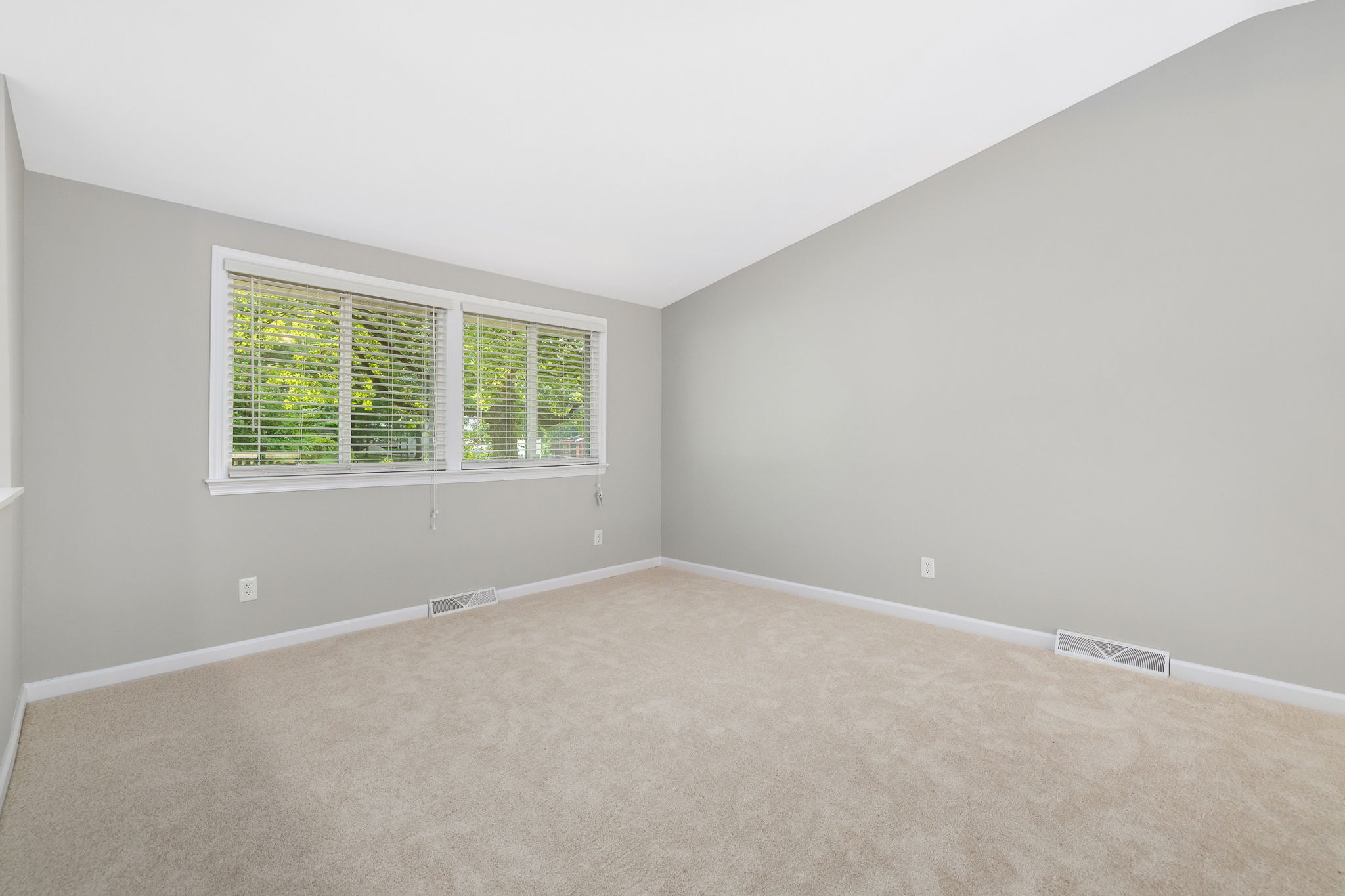  86 Lumber Ln, Barboursville, VA 22923, US Photo 8