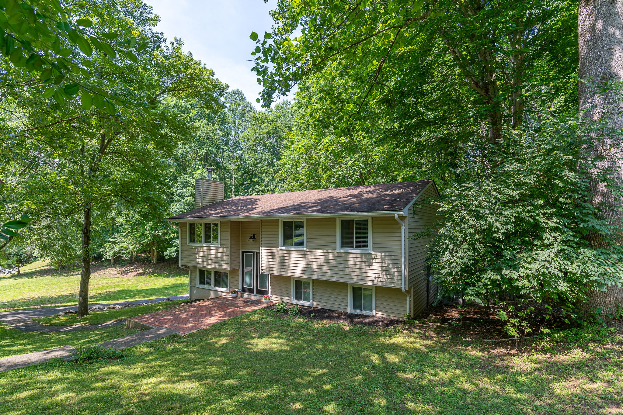  86 Lumber Ln, Barboursville, VA 22923, US Photo 4