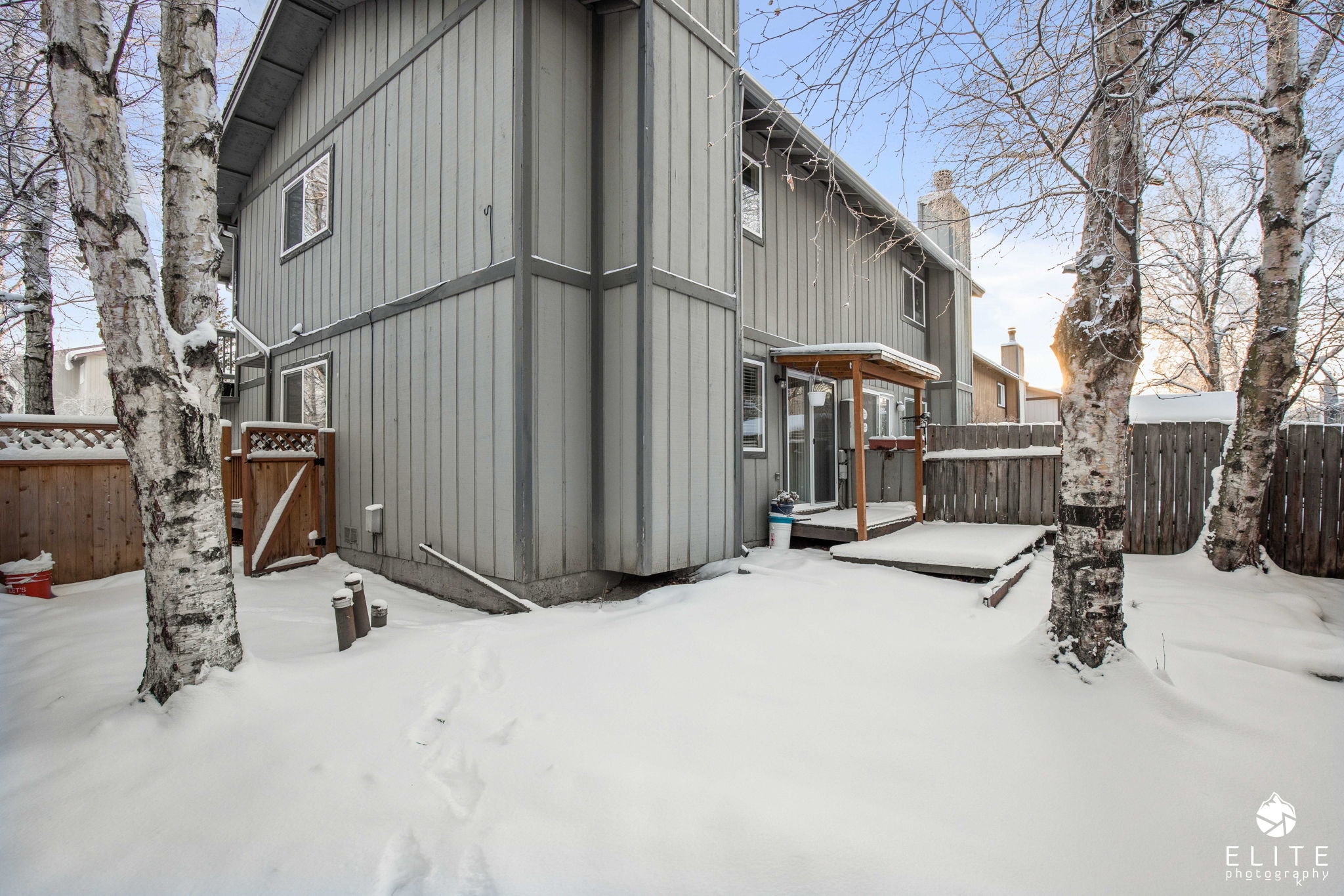 8600 Blackberry St, Anchorage, AK 99502 Elite Photography Alaska