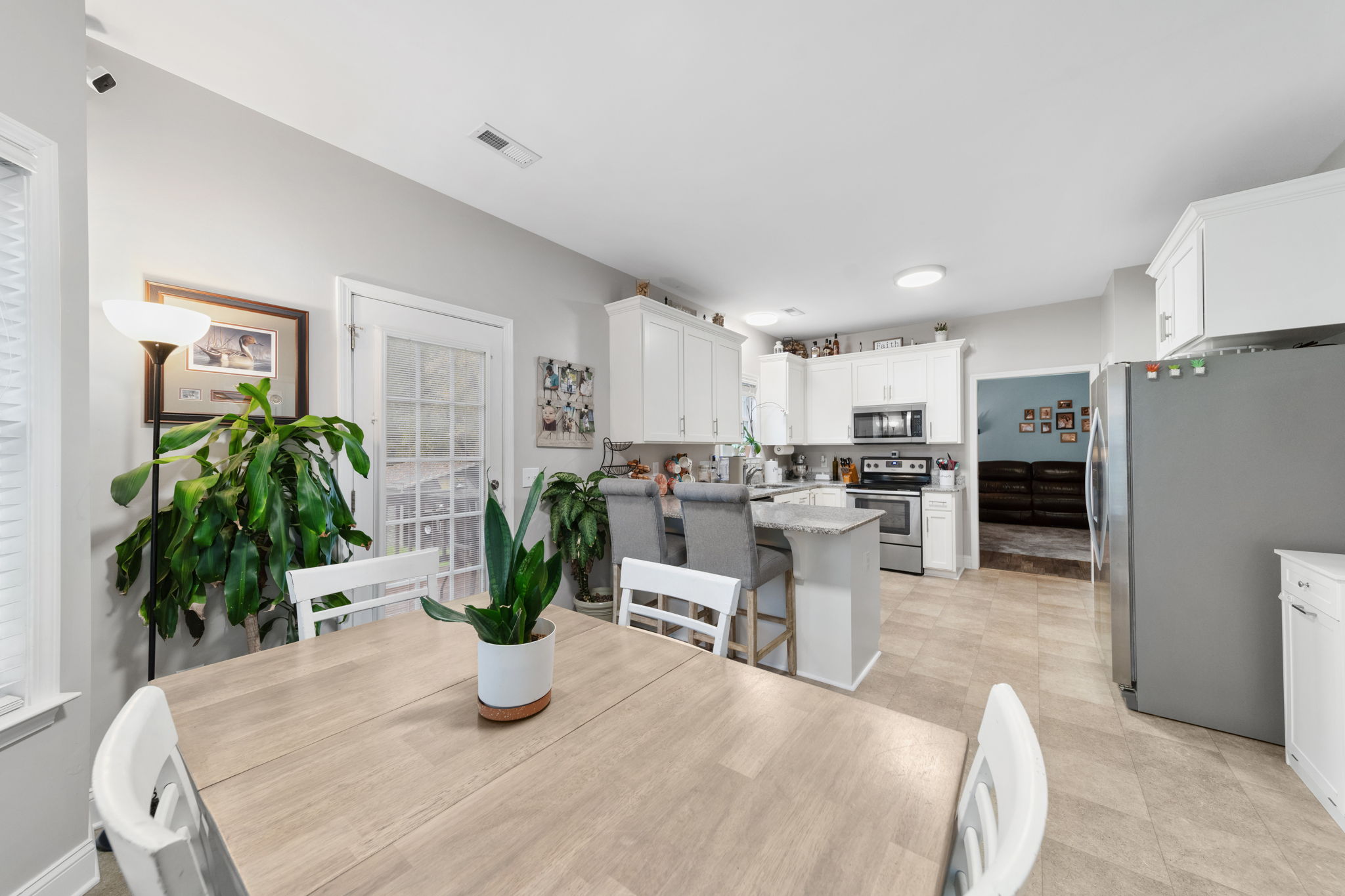 Eat In Breakfast Nook/Kitchen